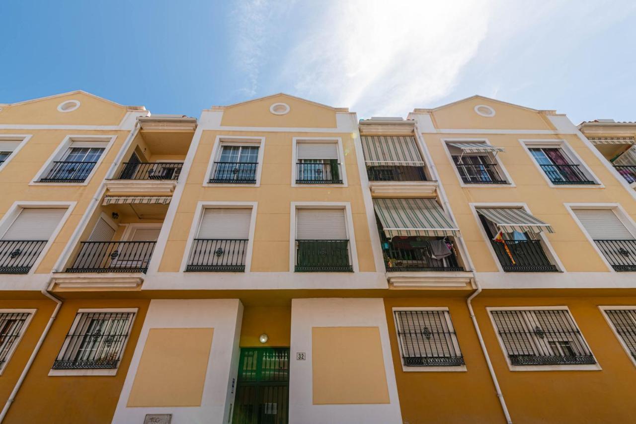 Wintowinrentals - La Estancia Free Parking Malaga Ngoại thất bức ảnh